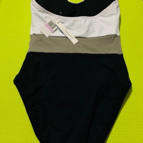 Bleu Rod Beattie Colorblocked One-Piece Swimsuit 6 - Picture 7 of 9